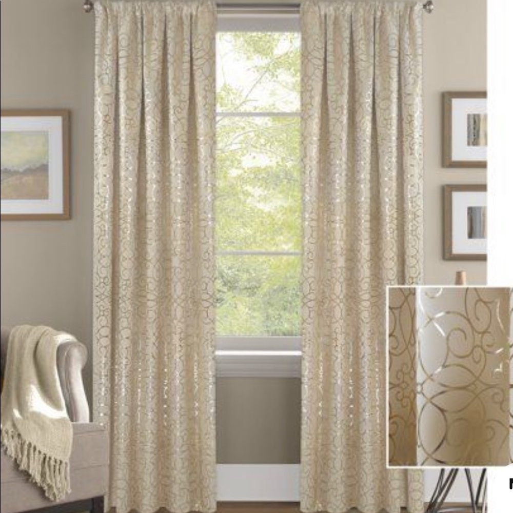 4 52x84” curtains
